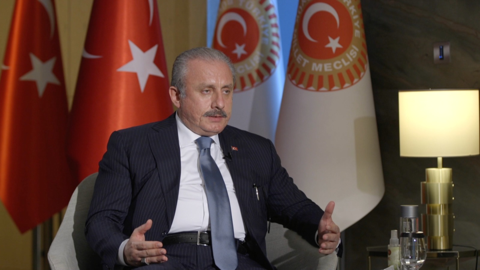 رئيس مجلس الأمة التركي يثمن دور الكويت في دعم اللاجئين السوريين ومساندتها الحق الفلسطيني