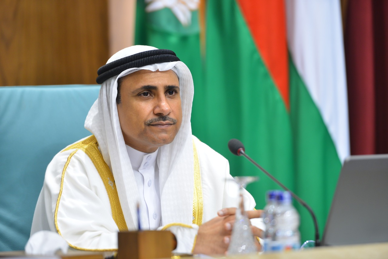 رئيس البرلمان العربي يهنئ الإمارات ببدء التشغيل التجاري لأول محطة للطاقة النووية السلمية 