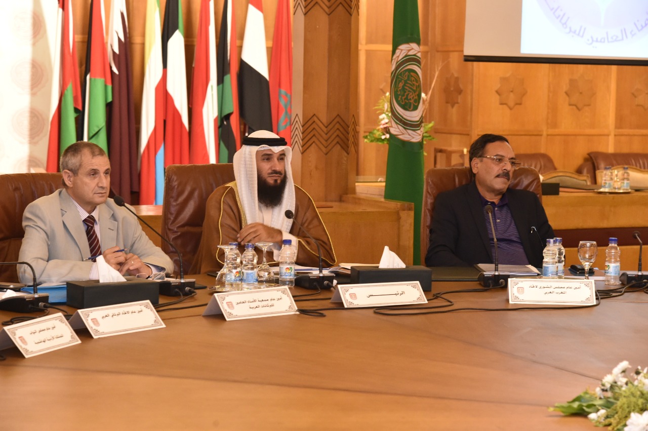 رئيس (أمناء البرلمانات العربية) يستعرض تجربة الأمانة العامة لمجلس الأمة في مجال التوظیف
