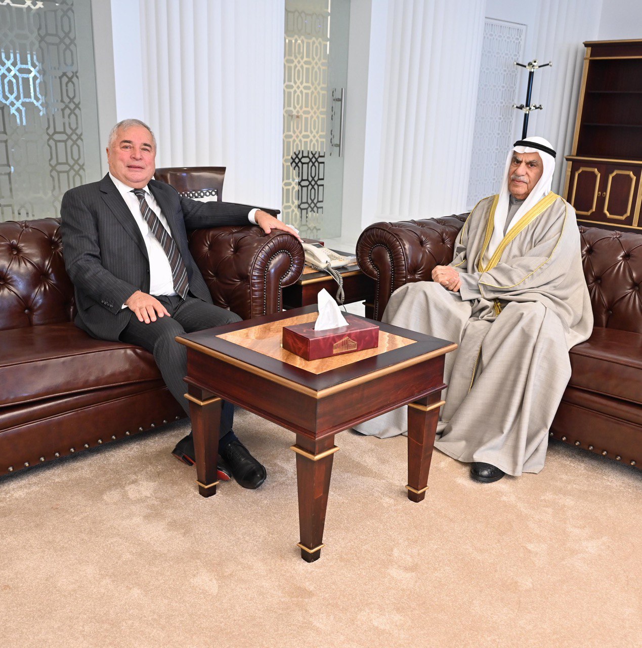 السعدون يستقبل سفير طاجيكستان لدى الكويت