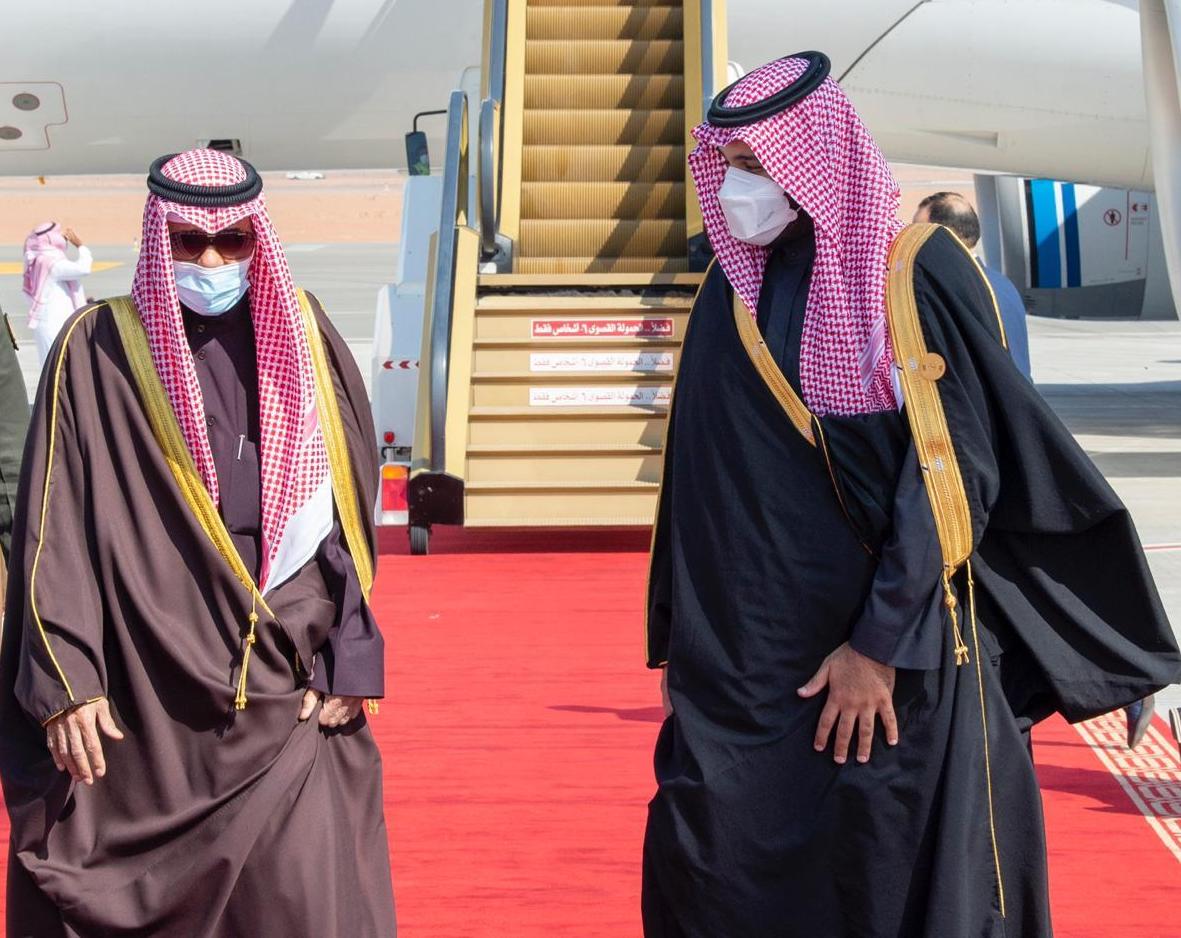 سمو أمير البلاد يصل إلى المملكة العربية السعودية الشقيقة لترؤس وفد دولة الكويت في القمة الخليجية