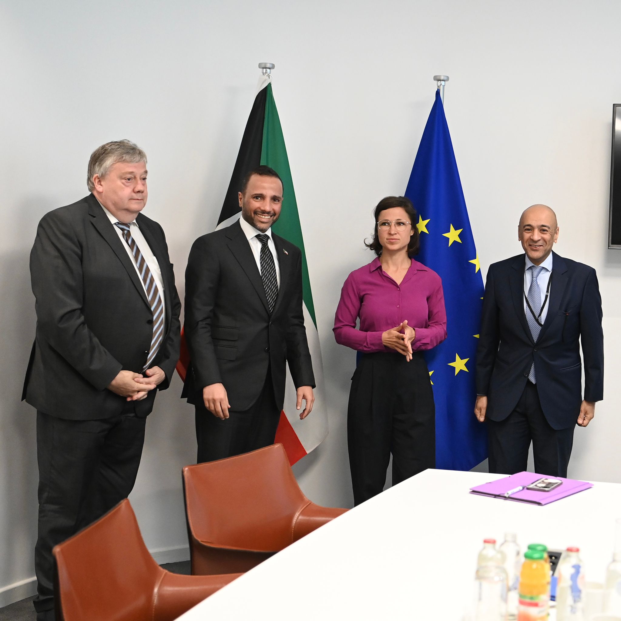 الغانم يجتمع في بروكسل إلى رئيسة لجنة (وفد) العلاقات مع دول شبه الجزيرة العربية بالبرلمان الأوروبي