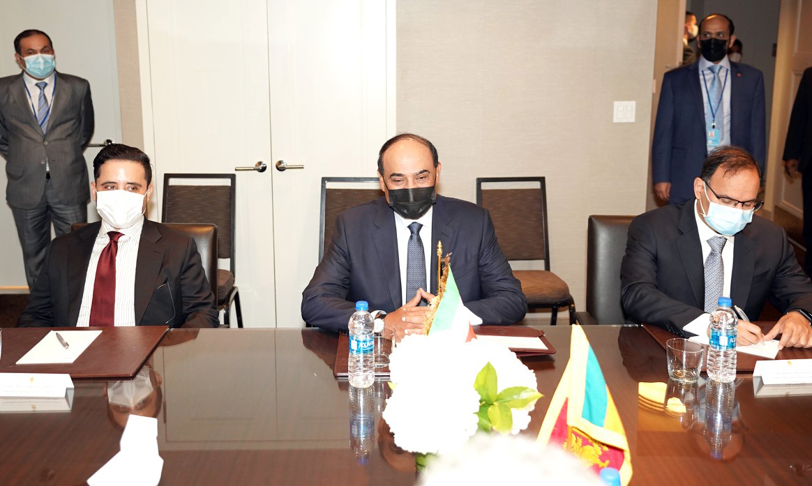 ممثل سمو أمير البلاد سمو رئيس مجلس الوزراء يلتقي في نيويورك رئيس جمهورية سريلانكا الصديقة