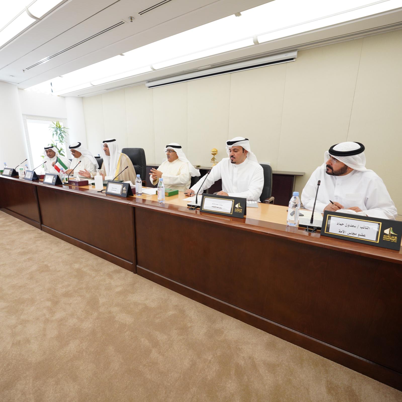 الشحومي يستقبل النائب الأول لرئيس المجلس الوطني الاتحادي الإماراتي