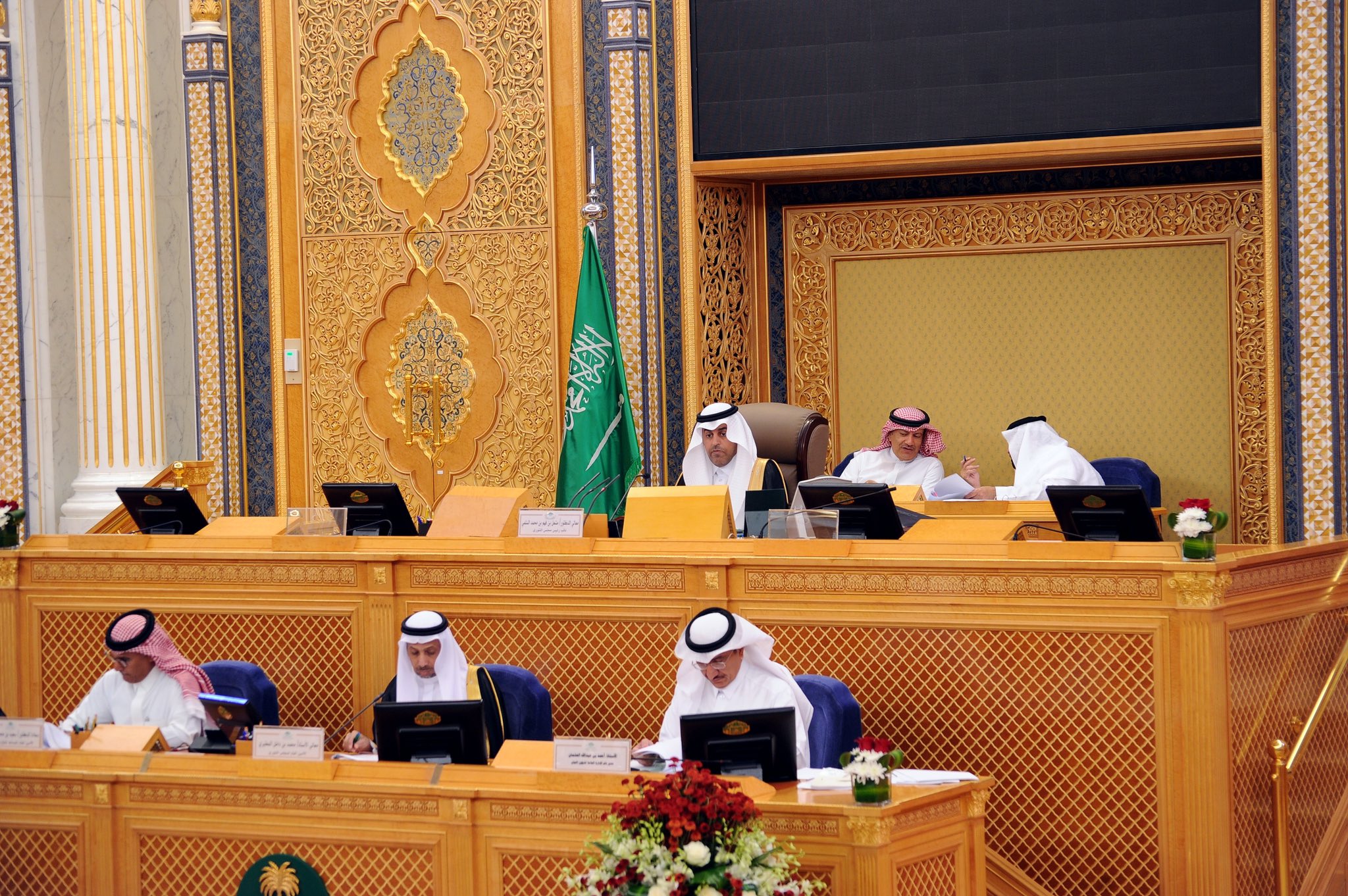 مجلس الشورى السعودي يطالب بإجراءات تنظيمية للاستيراد والتصدير
