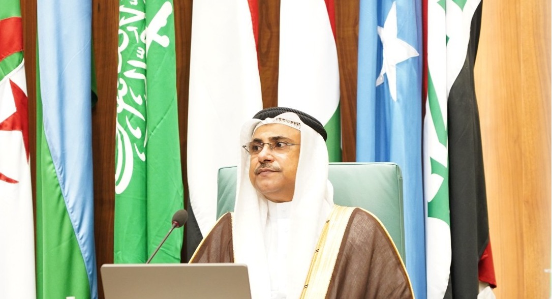 رئيس البرلمان العربي: زيارة سلطان عمان إلى السعودية تصب في صالح تعزيز العمل العربي المشترك