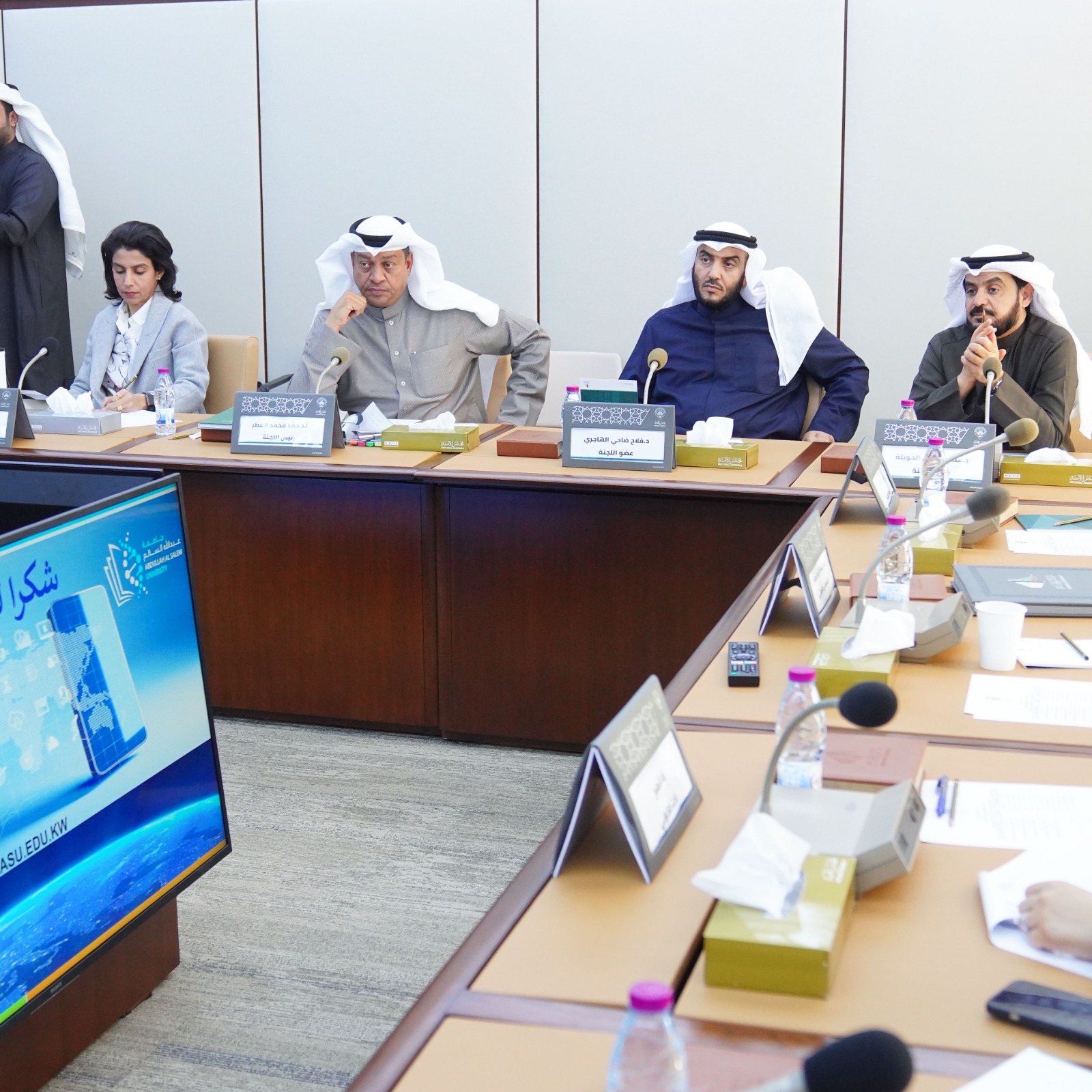(شؤون التعليم) ناقشت مع اللجنة التأسيسية لجامعة عبد الله السالم ضمان توافر الإمكانات المادية والبشرية لتوفير مخرجات تتوافق وسوق العمل