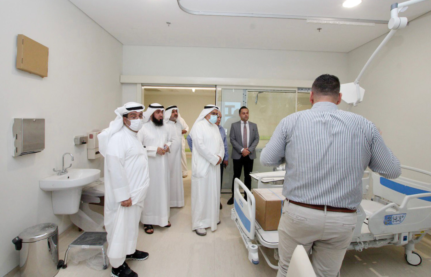 وزير الصحة يتفقد مستشفى الفروانية الجديد للوقوف على استعدادات افتتاحه وتشغيله