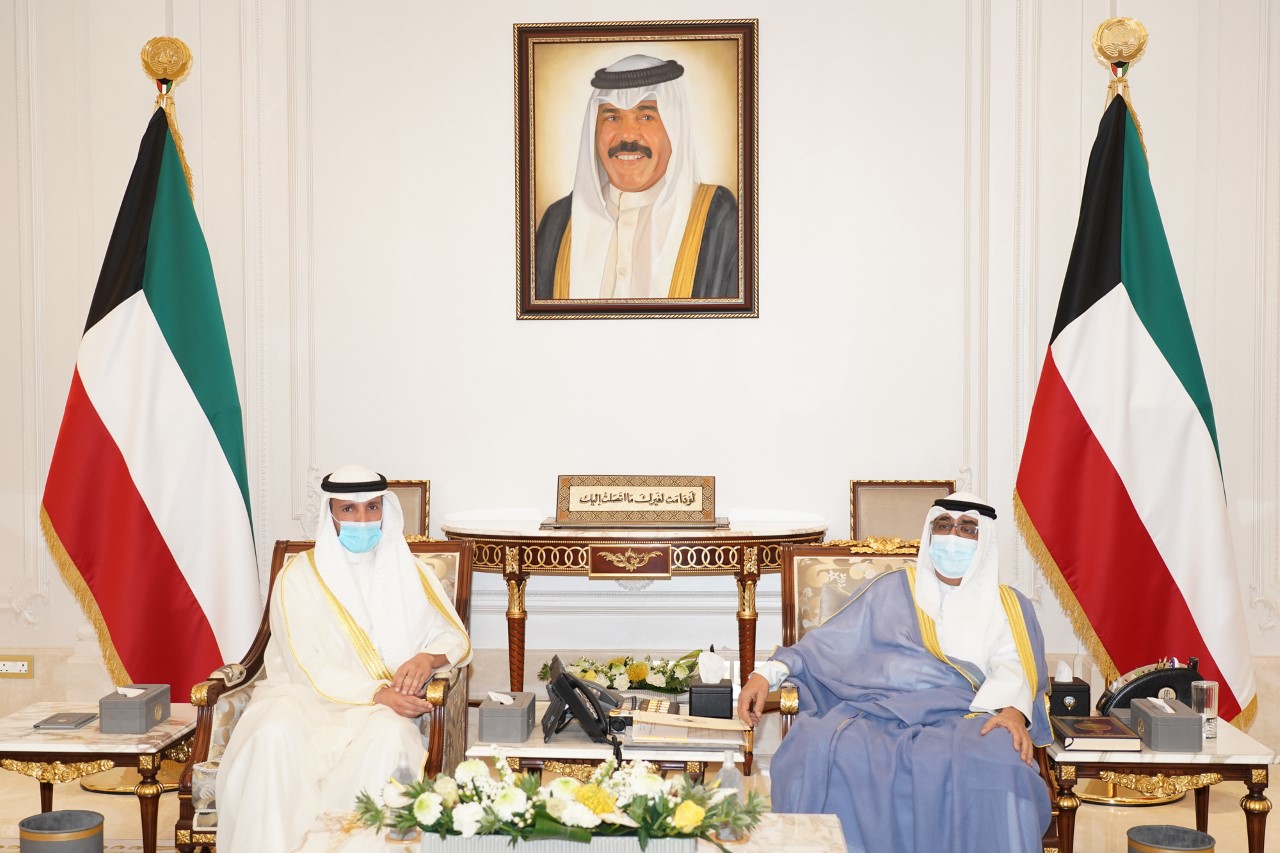 سمو ولي العهد يستقبل رئيس مجلس الأمة ورئيس مجلس الوزراء بالإنابة 