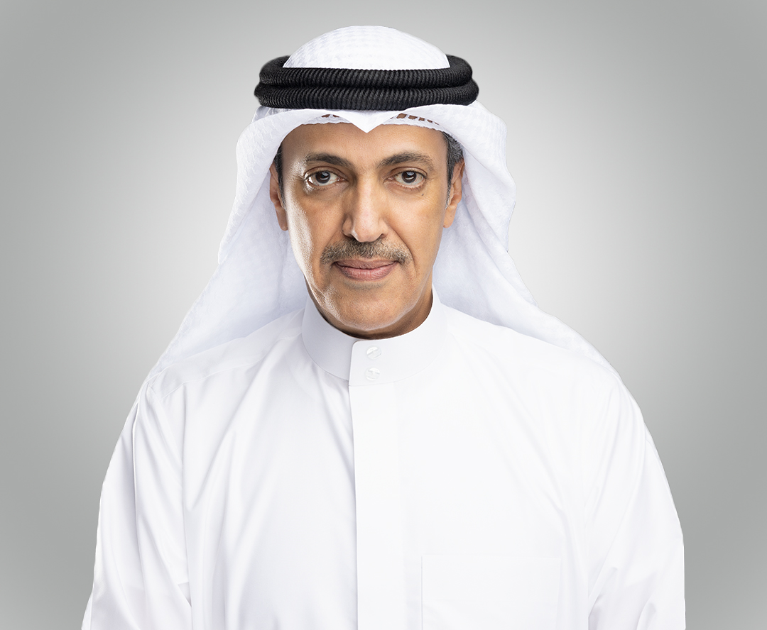  خالد المونس يعلن رفضه الضوابط الجديدة لبيع إجازات موظفي الدولة 